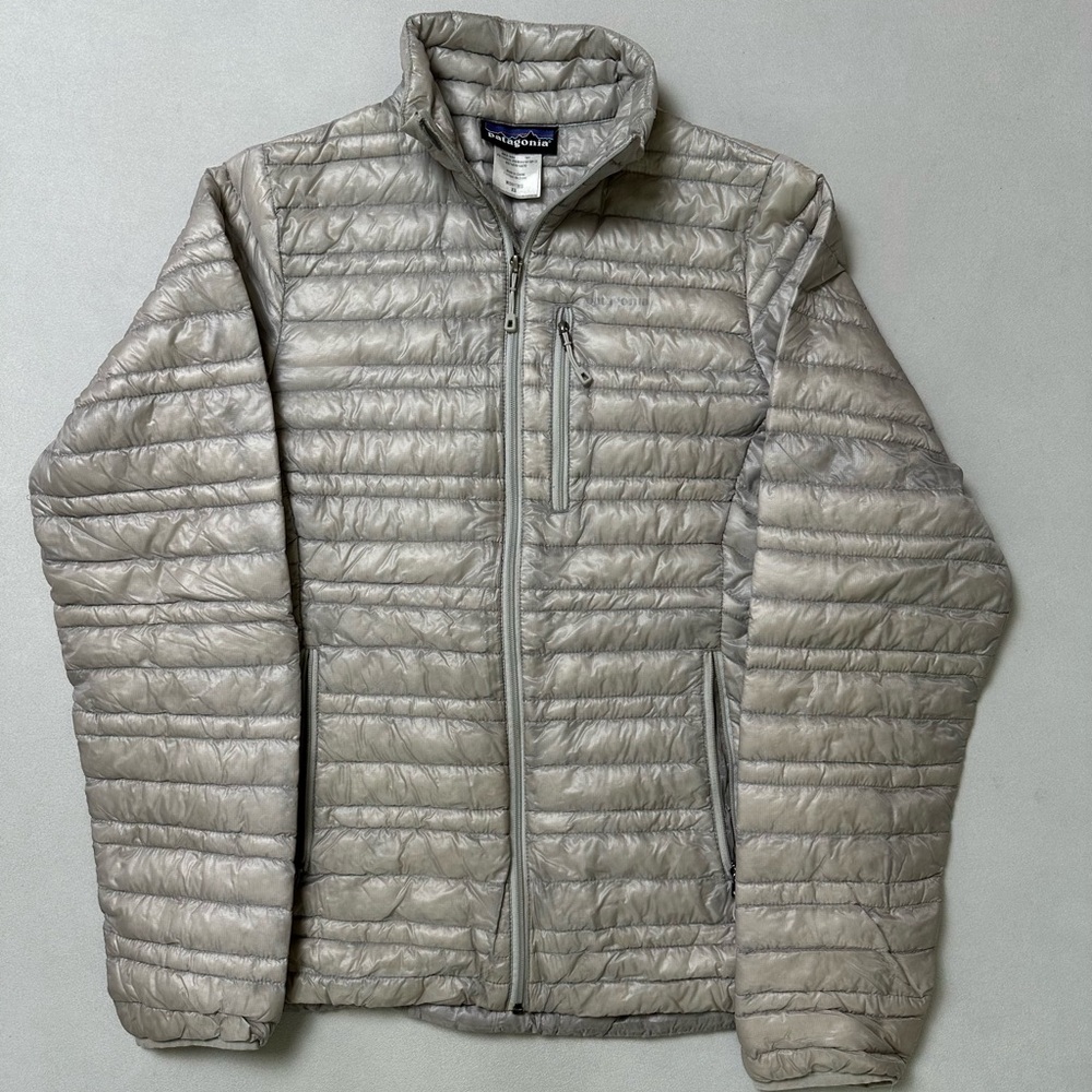 Patagonia Gray Ski Puffer Jacket with Quilted Insulation